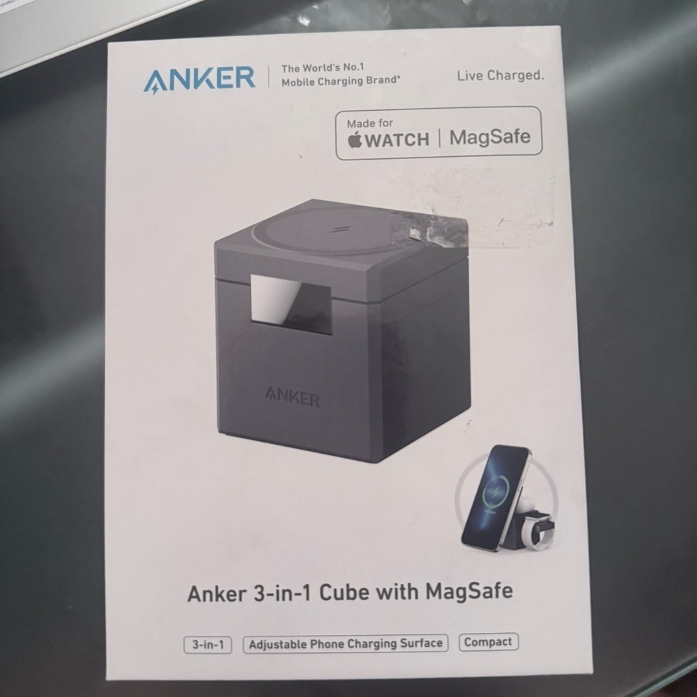 Anker Black Charging Cube with MagSafe